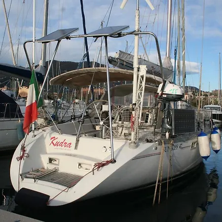 Tekne Kudra Boat&breakfast